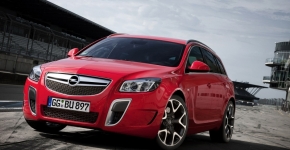 25 Opel Insignia OPC дрифтуют на австрийском курорте